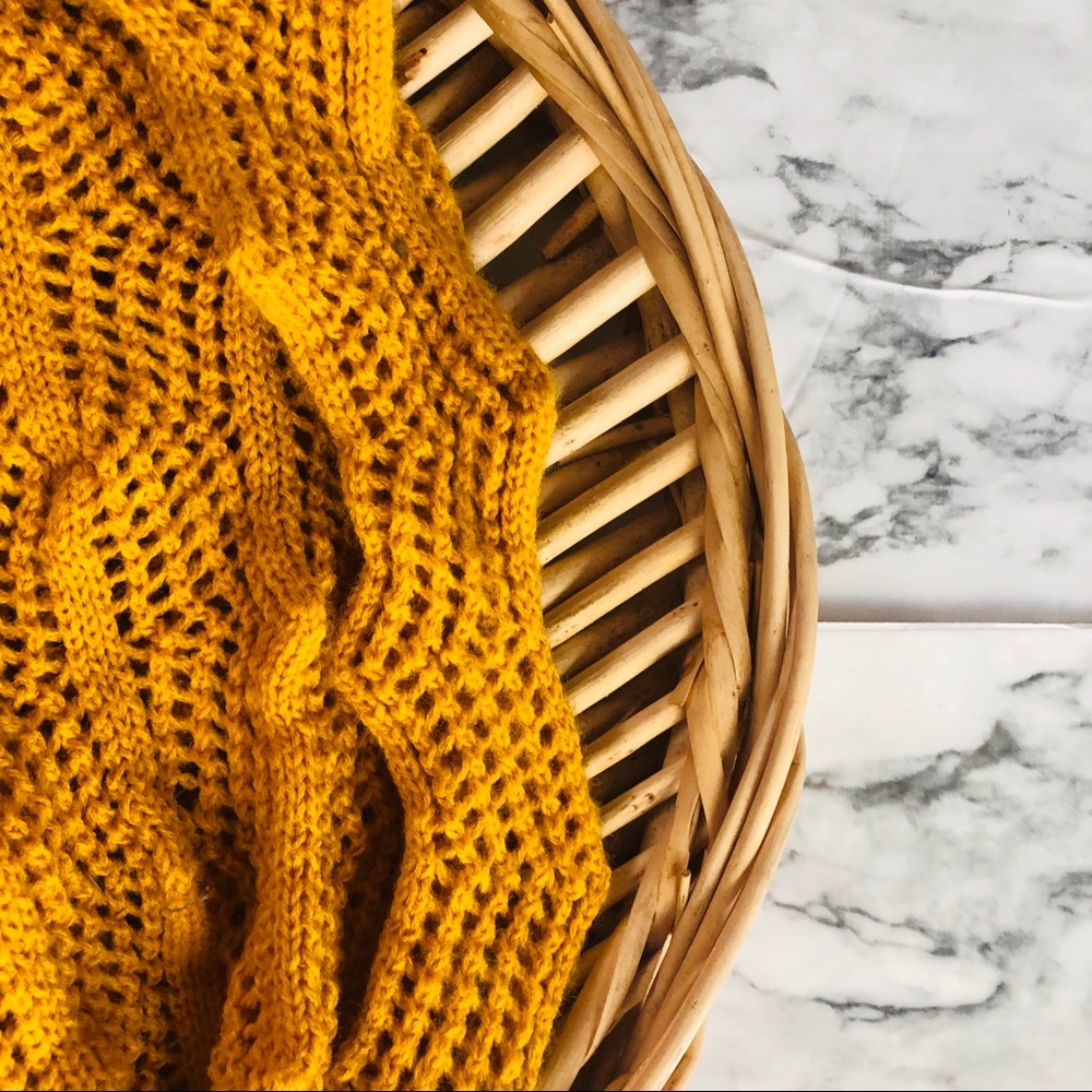 Infinity scarf Mustard - Picture 3 of 3